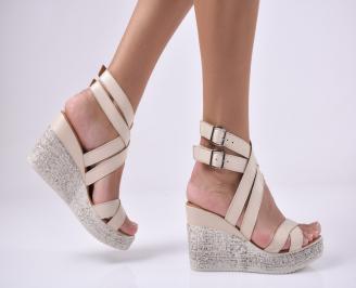 Дамски сандали на платформа естествена кожа бежови.