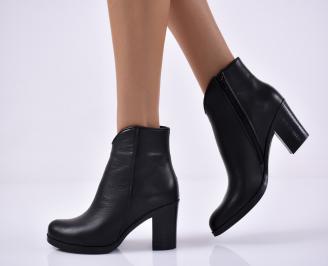 Дамски елеганти  боти  естествена кожа черни