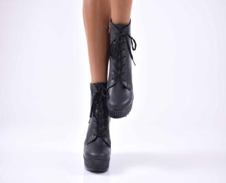 Дамски  боти  на платформа черни  EOBUVKIBG