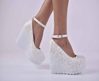 Дамски обувки на платформа бели EOBUVKIBG