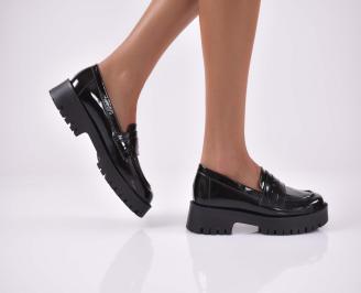 Дамски лоуфъри естествен лак  черни EOBUVKIBG