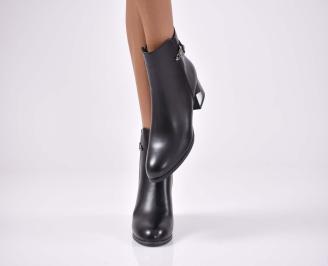 Дамски елегантни боти черни EOBUVKIBG