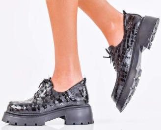 Дамски лоуфъри черни EOBUVKIBG