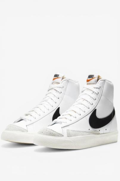 NIKE Blazer Mid 77 Shoes White 3