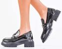 Дамски лоуфъри естествен лак черни EOBUVKIBG